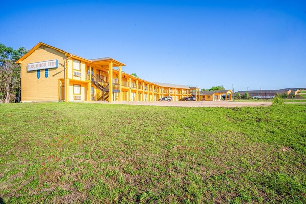Foto van Queen Bed Niet Roken - Vakantiehuis in Rockdale TX - Facilities