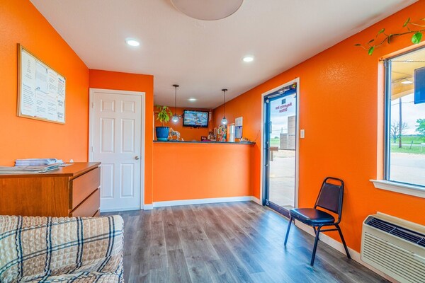 Foto van Queen Bed Niet Roken - Vakantiehuis in Rockdale TX - HallReception