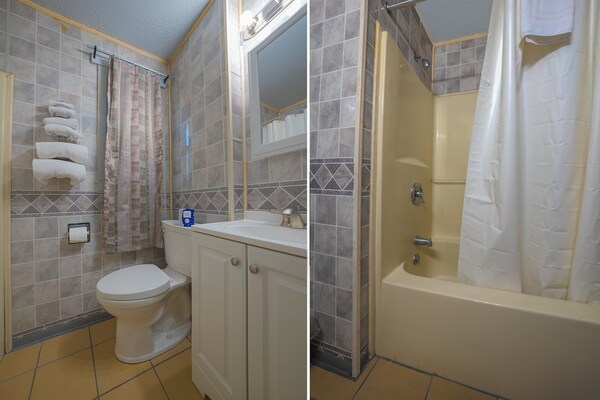 Foto van Premium tweepersoonsbed (Queensize) | Sandy OR - Vakantiehuis in Sandy OR - BathRoom