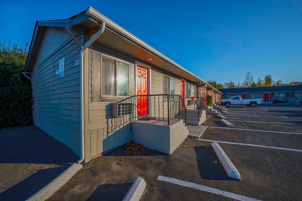 Foto van Premium tweepersoonsbed (Queensize) | Sandy OR - Vakantiehuis in Sandy OR - parking