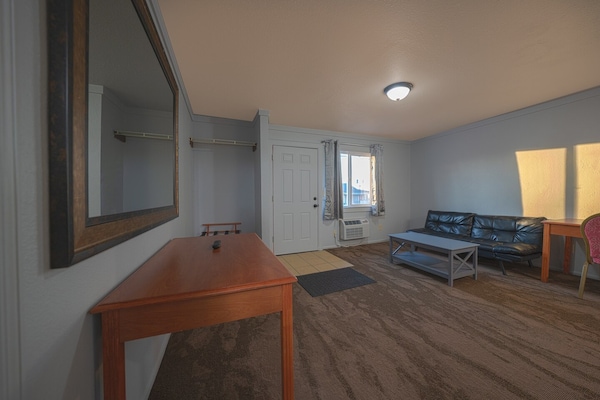 Foto van Tweepersoonsbed (Queensize) | OYO Hotel Portland - Vakantiehuis in Sandy OR - BedRoom