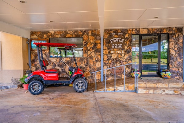 Foto van Queensize bed|Smk|Snyder TX - Vakantiehuis in Snyder TX - ExteriorSummer