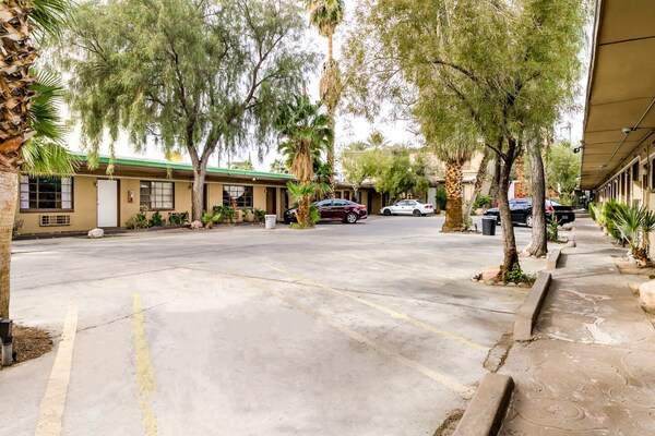 Foto van Tweepersoonsbed (queensize) | Niet-roken - Vakantiehuis in Las Vegas NV - ExteriorSummer