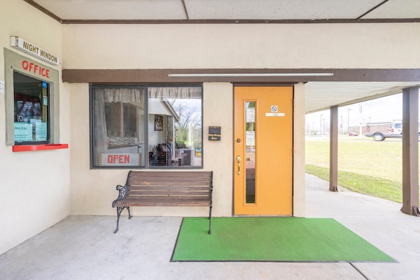 Foto van 2 tweepersoonsbedden | Daleville AL - Vakantiehuis in Daleville AL - ExteriorSummer
