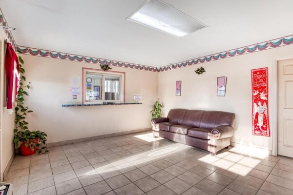 Foto van Premium kamer met 2 eenpersoonsbedden | Roken toegestaan - HallReception