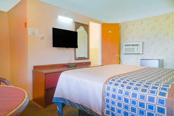 Foto van Queensize bed | niet roken - Vakantiehuis in Bay City, MI - BedRoom