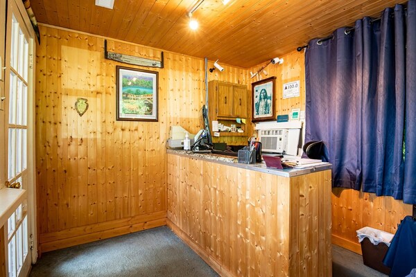Foto van Tweepersoonsbed (queensize) met eenpersoonsbed | Bryson City - HallReception