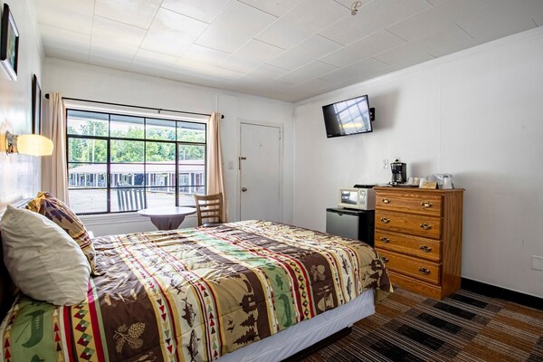 Foto van Queen Room - Riverfront - Vakantiehuis in Bryson city - BedRoom