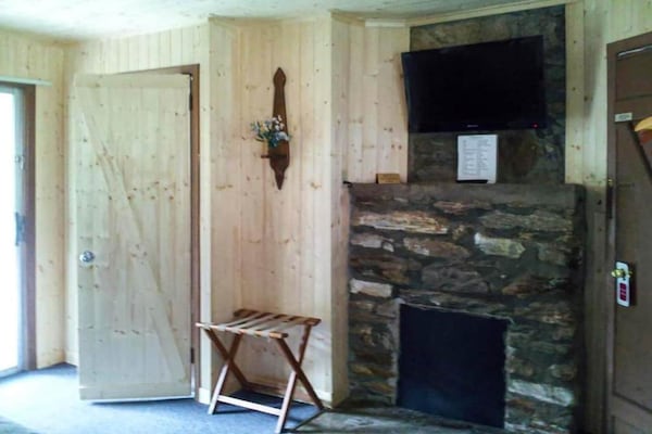Foto van Queen Room - Riverfront - Vakantiehuis in Bryson city - BedRoom
