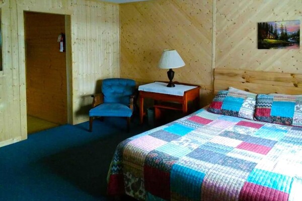 Foto van Queen Room - Riverfront - Vakantiehuis in Bryson city - BedRoom