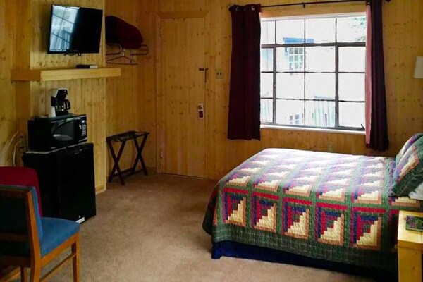 Foto van Queen Room - Riverfront - Vakantiehuis in Bryson city - BedRoom