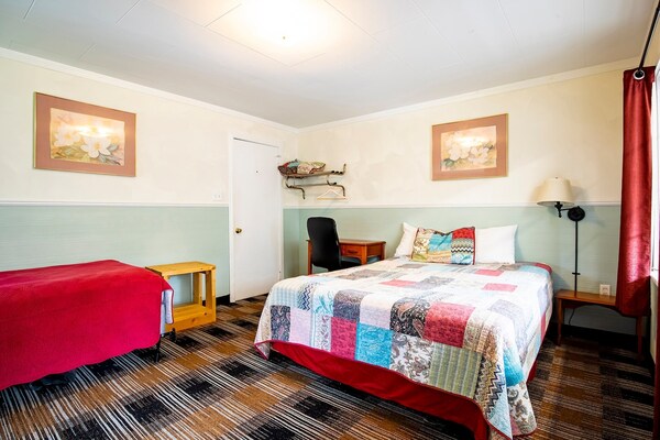Foto van Queen Room - Riverfront - Vakantiehuis in Bryson city - BedRoom