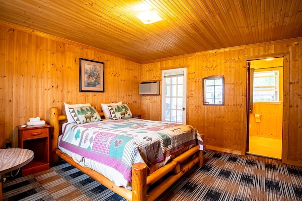 Foto van Queen Room - Riverfront - Vakantiehuis in Bryson city - BedRoom