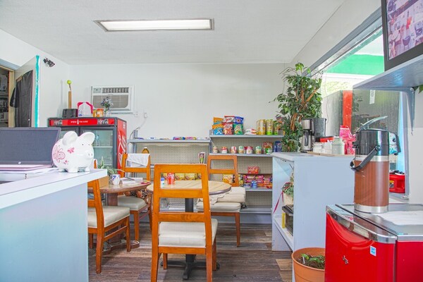Foto van Queensize bed | Niet roken - Vakantiehuis in Calhoun GA - DiningRoom