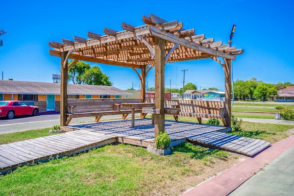 Foto van Queen Bed Met Kitchenette Non - Roken - Vakantiehuis in Corpus Christi TX - Facilities
