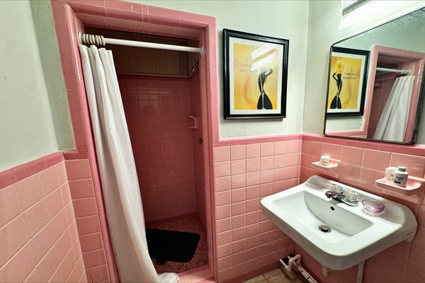 Foto van Queen Bed Niet Roken - Vakantiehuis in Chesterfield, SC - BedRoom