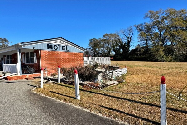 Foto van Queen Bed Niet Roken - Vakantiehuis in Chesterfield, SC - ExteriorSummer