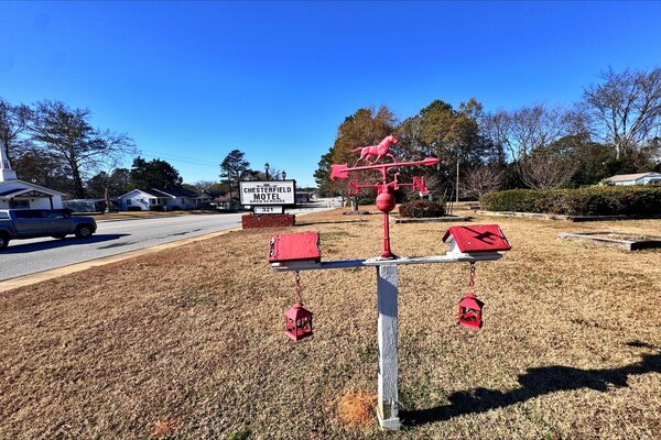 Foto van Queen Bed Niet Roken - Vakantiehuis in Chesterfield, SC - ExteriorSummer