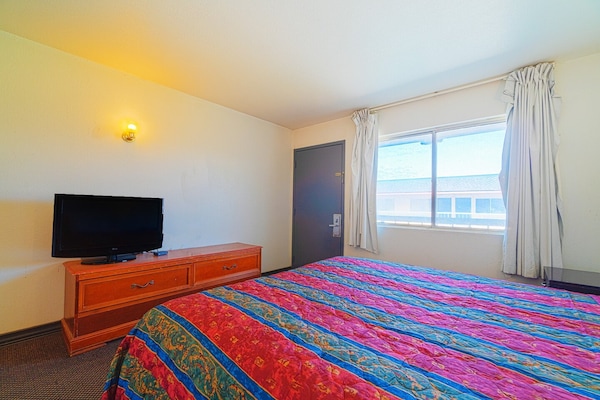 Foto van 1 Kingsize Bed En 2 Volledig Bed - Vakantiehuis in Chickasha OK - BedRoom