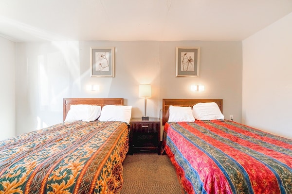 Foto van 1 Kingsize Bed En 2 Volledig Bed - Vakantiehuis in Chickasha OK - BedRoom