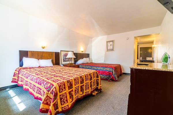 Foto van 1 Kingsize Bed En 2 Volledig Bed - Vakantiehuis in Chickasha OK - BedRoom