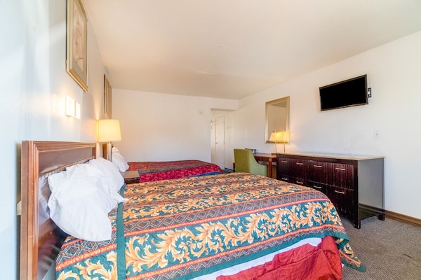 Foto van 1 Kingsize Bed En 2 Volledig Bed - Vakantiehuis in Chickasha OK - BedRoom
