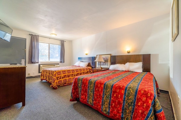 Foto van 1 Kingsize Bed En 2 Volledig Bed - Vakantiehuis in Chickasha OK - BedRoom
