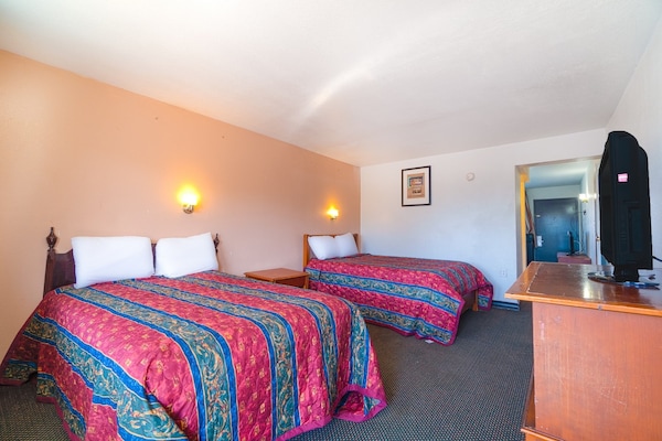 Foto van 1 Kingsize Bed En 1 Volledig Bed - Vakantiehuis in Chickasha OK - BedRoom