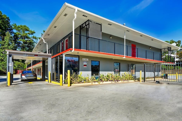 Foto van Premium kingsize bed | NSMK - Vakantiehuis in Decatur GA - ExteriorSummer