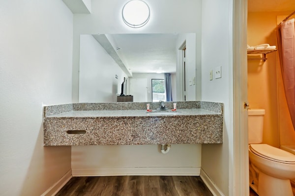 Foto van Premium kingsize bed | NSMK - Vakantiehuis in Decatur GA - BathRoom