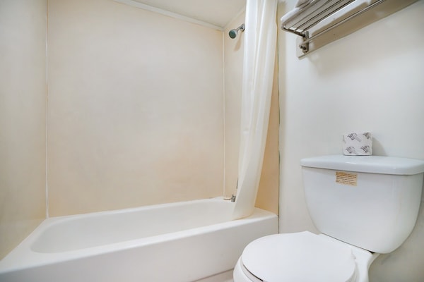 Foto van Premium kingsize bed | NSMK - Vakantiehuis in Decatur GA - BathRoom