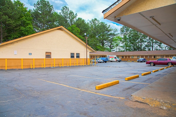 Foto van Premium tweepersoonsbed (queensize) | Rookvrij - Vakantiehuis in Decatur GA - parking