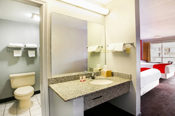 Foto van Premium kingsize bed | Texarkana TX - Vakantiehuis in Texarkana TX - BathRoom