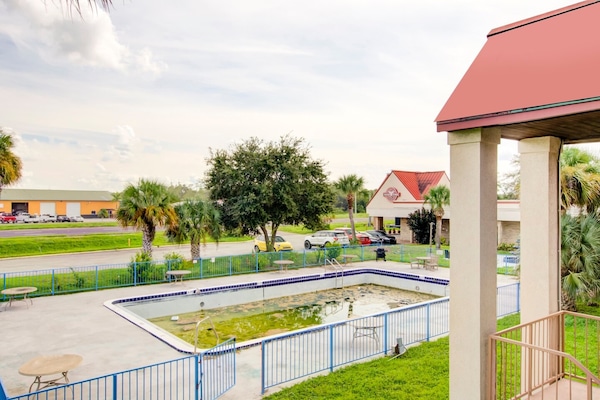 Foto van Tweepersoonsbed (queensize) Niet-roken | Dundee - Vakantiehuis in Dundee FL - GardenSummer