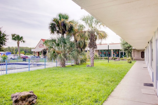 Foto van Tweepersoonsbed (queensize) Niet-roken | Dundee - Vakantiehuis in Dundee FL - GardenSummer