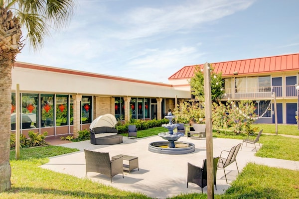 Foto van Tweepersoonsbed (queensize) Niet-roken | Dundee - Vakantiehuis in Dundee FL - GardenSummer
