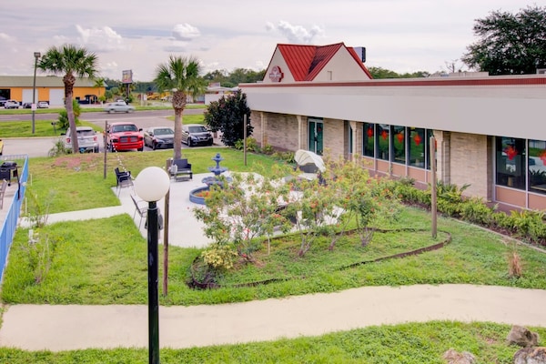 Foto van Tweepersoonsbed (queensize) Niet-roken | Dundee - Vakantiehuis in Dundee FL - parking