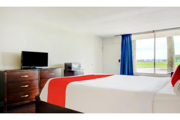 Foto van Luxe tweepersoonsbed (Queen size) | Dundee - Vakantiehuis in Dundee FL - BedRoom
