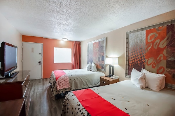 Foto van Premium tweepersoonsbed (Queensize) | Elkhart IN - Vakantiehuis in Elkhart IN - BedRoom