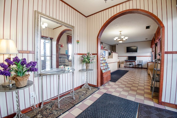 Foto van Premium tweepersoonsbed (Queensize) | Elkhart IN - Vakantiehuis in Elkhart IN - FloorPlan