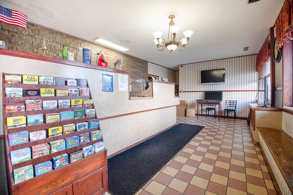 Foto van Premium tweepersoonsbed (Queensize) | Elkhart IN - Vakantiehuis in Elkhart IN - HallReception
