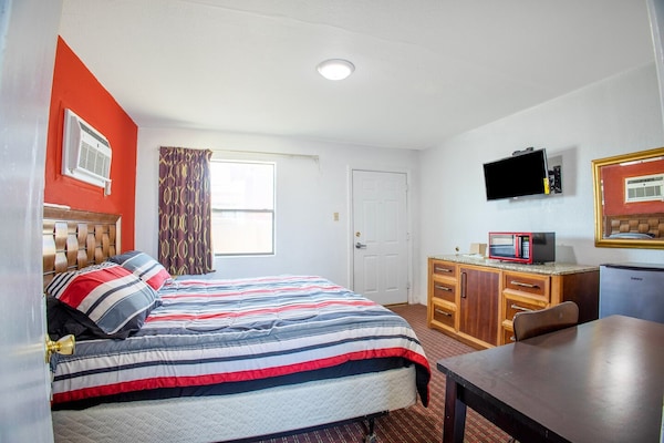 Foto van Queen Bed Niet Roken - Vakantiehuis in El Paso TX - BedRoom
