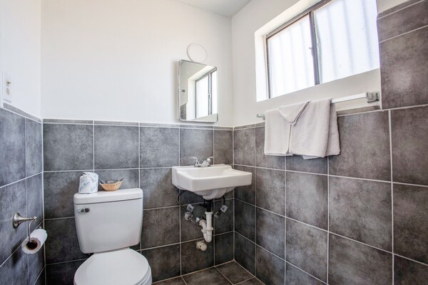 Foto van Queen Bed Niet Roken - Vakantiehuis in El Paso TX - BathRoom
