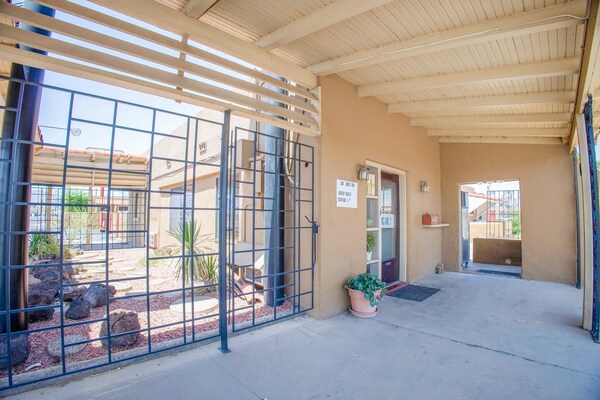 Foto van Queen Bed Niet Roken - Vakantiehuis in El Paso TX - FloorPlan