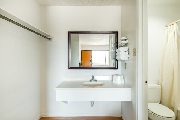 Foto van Premium 2 Queensize Bed Roken - Vakantiehuis in Groesbeck TX - BathRoom