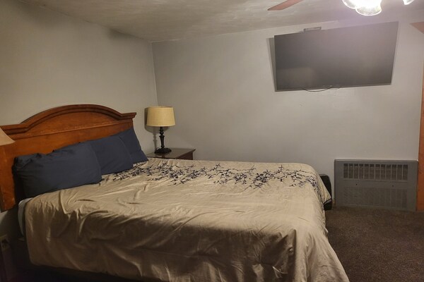 Foto van Queen Bed Niet Roken - Vakantiehuis in Gettysburg, SD - BedRoom