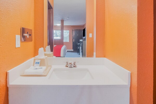 Foto van Queen Bed Niet Roken - Vakantiehuis in Houston - BathRoom