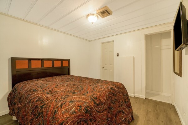Foto van Tweepersoonsbed (queensize) | Roken | Palestina - Vakantiehuis in Palestine - BedRoom