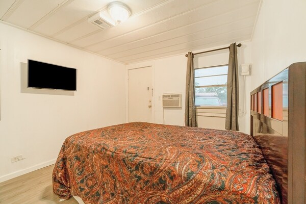 Foto van Tweepersoonsbed (queensize) | Roken | Palestina - Vakantiehuis in Palestine - BedRoom