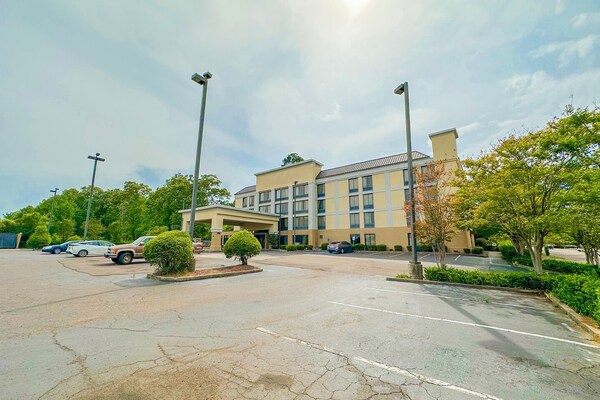 Foto van Premium tweepersoonsbed (Queensize) | Jackson - Vakantiehuis in Jackson - parking
